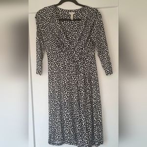 Super Soft Wrap Dress in Black and White size Small